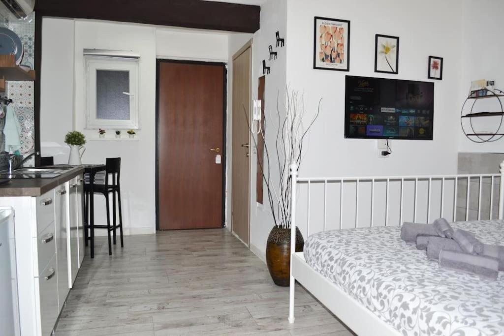Casa Mya - Studio Flat Neapel Exterior foto